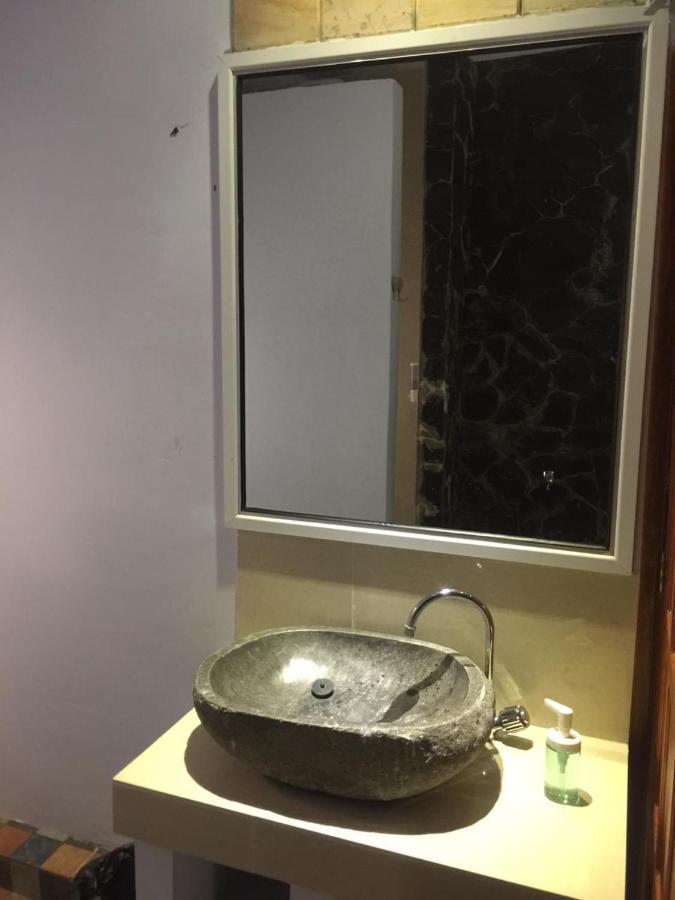 Djoglo Djatimalang Guesthouse 勿里达 外观 照片